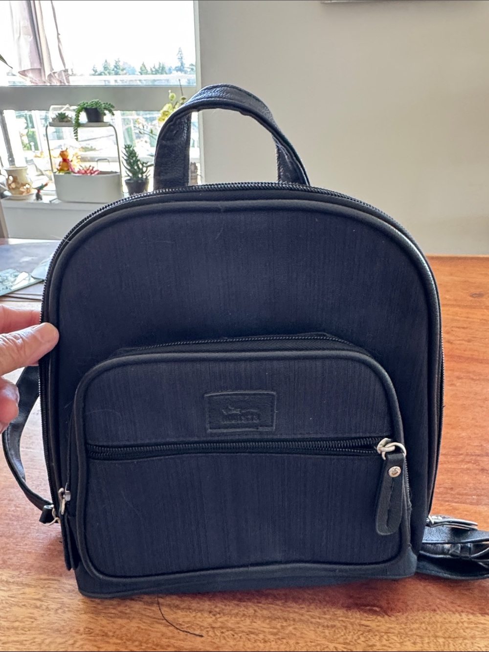 ROOTS -
Compact Everyday Backpack - Unbranded - Picture 2 of 6